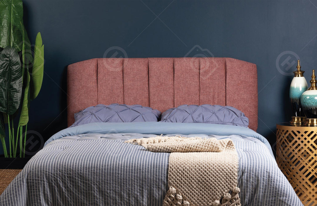 מיטה זוגית מרופדת עם ארגז מצעים + מזרן איכותי של מזרני קיסריה